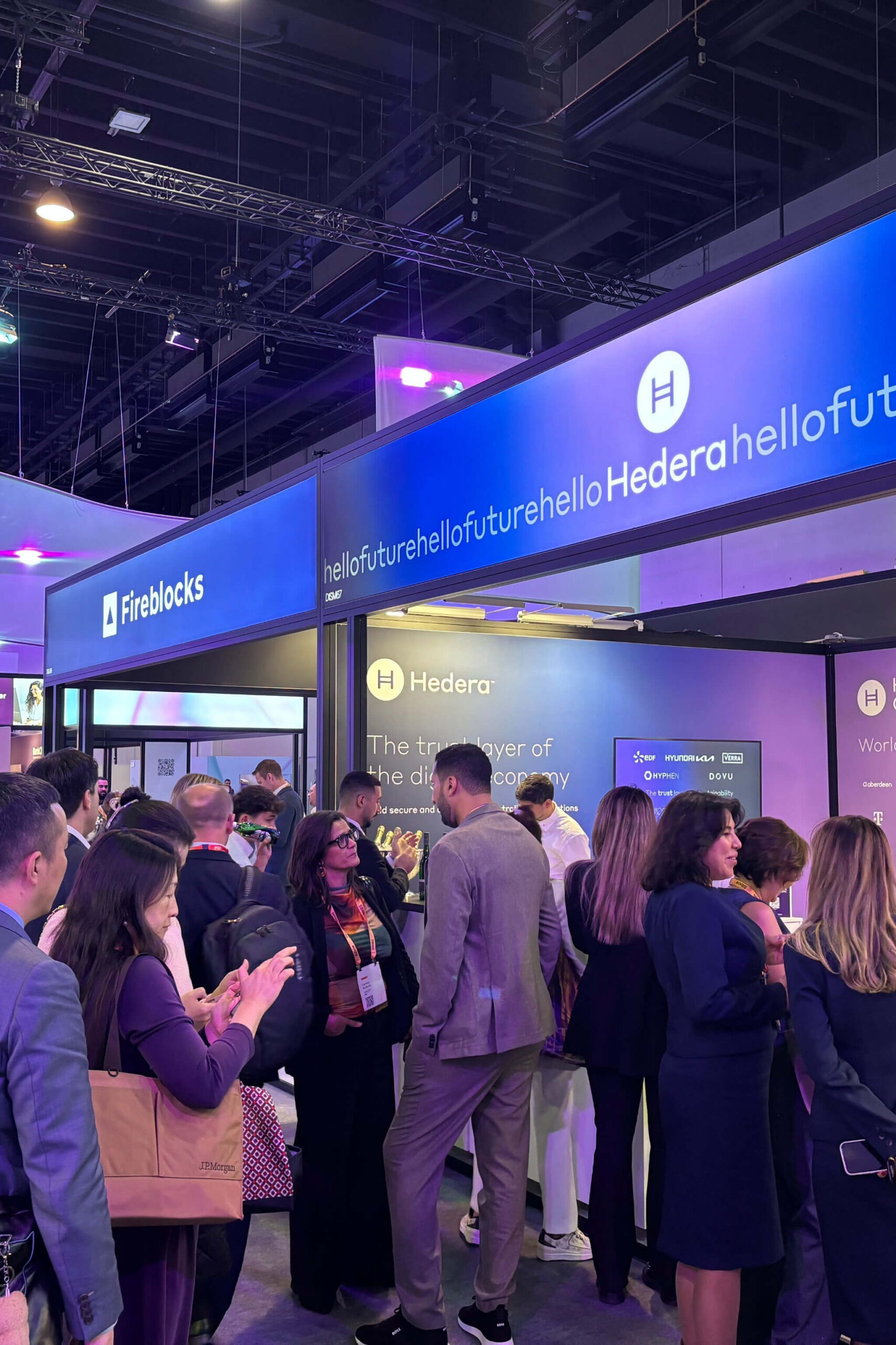 G2QuhNwXYAENAQL-1-scaled